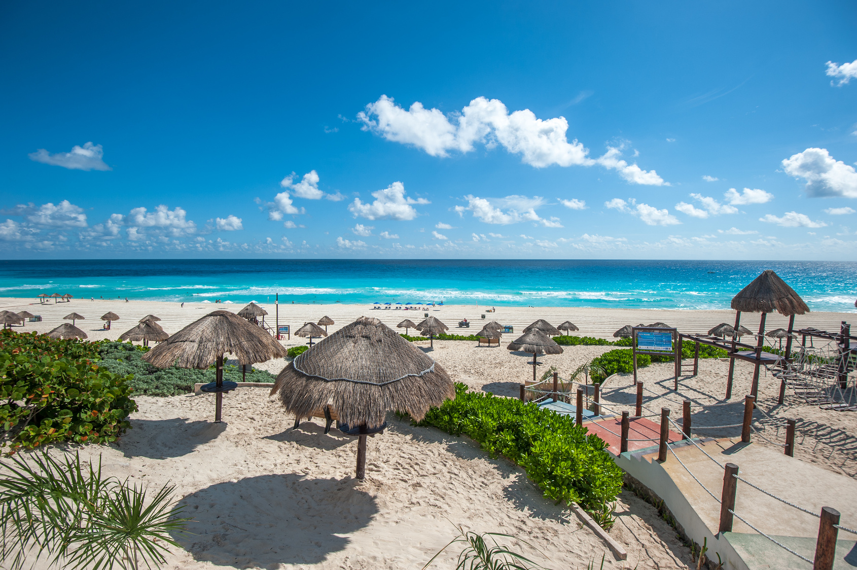 Dolphin Beach panorama, Cancun, Mexico